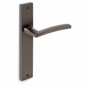 Adara Manivela Placa